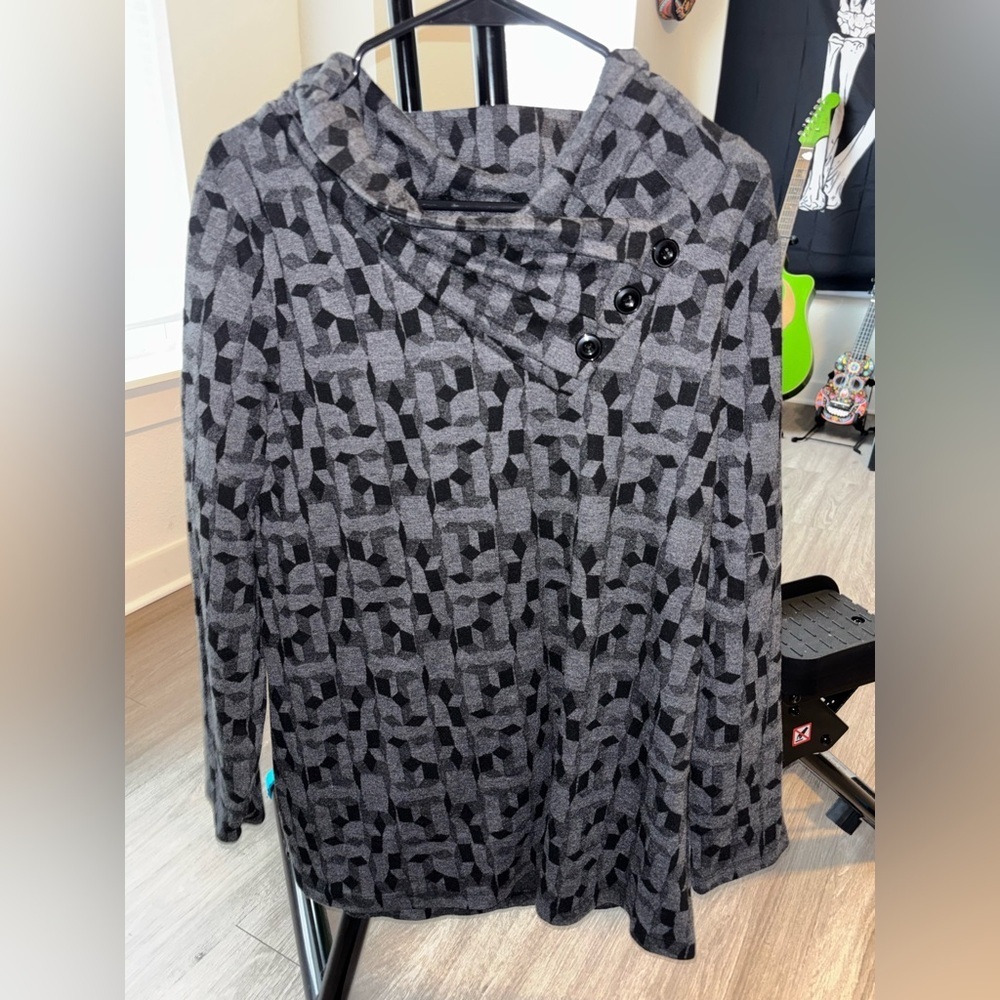 Shannon Passero Black and Gray Cowl Neck Sweater Size Large